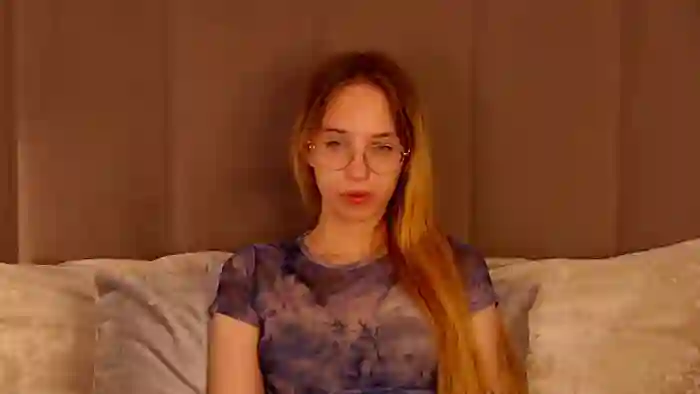 2025/09/26/flirt4free-lina-lewitt-00-22-04