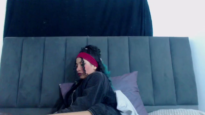 petite-ariana