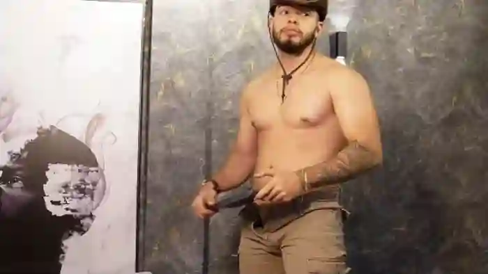 2025/09/26/flirt4free-nick-vans-23-08-00