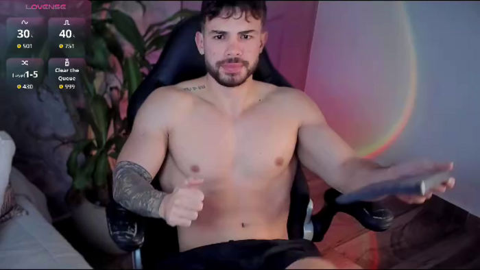 valenthino-king