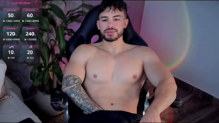 valenthino-king