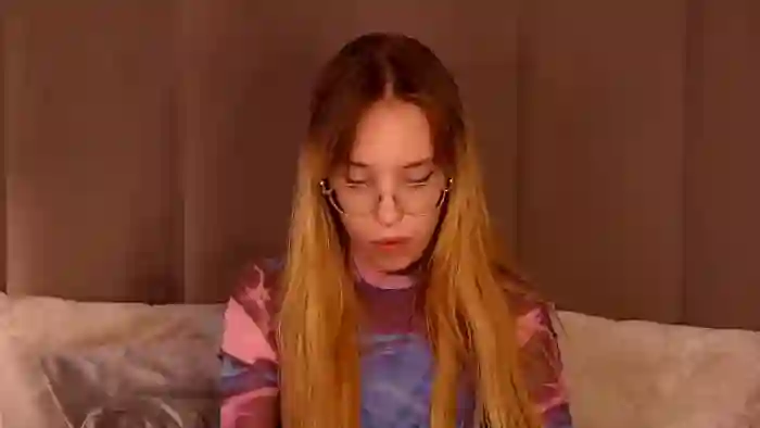 2025/09/27/flirt4free-lina-lewitt-01-09-25