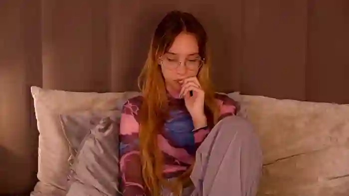 2025/09/27/flirt4free-lina-lewitt-02-25-19