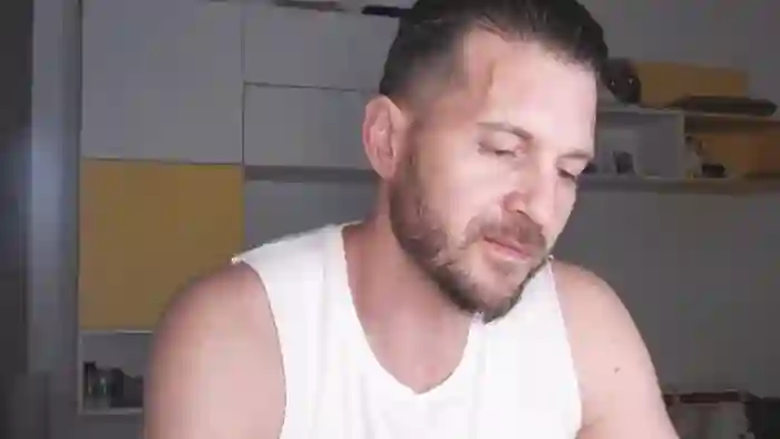 2025/09/27/flirt4free-hadess-18-31-22