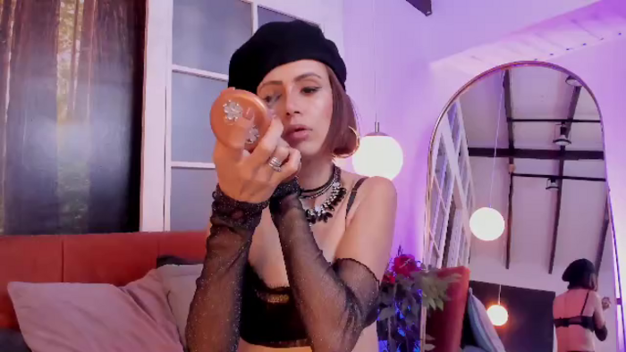 laila-leclair
