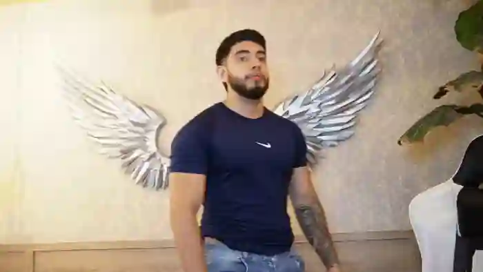 2025/09/28/flirt4free-nick-vans-02-47-07