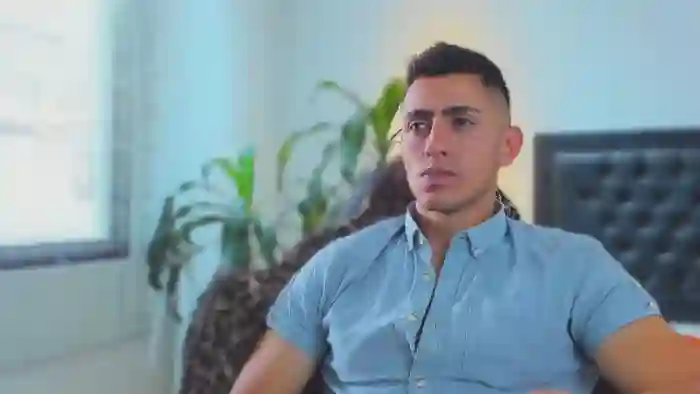 2025/09/28/flirt4free-zach-price-16-13-45