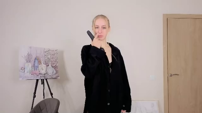 nicole-rav