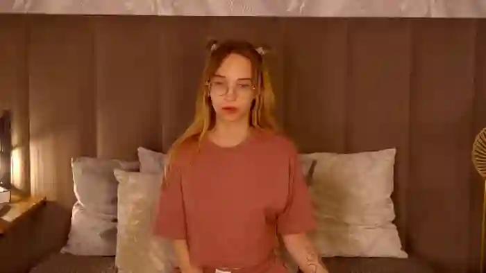 2025/09/30/flirt4free-lina-lewitt-04-11-49