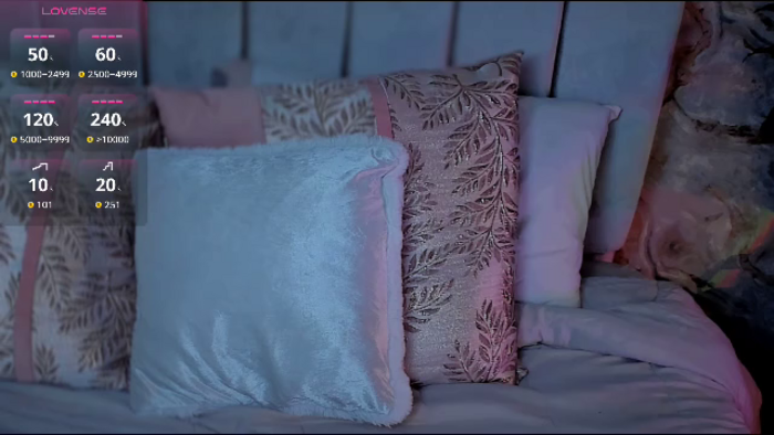 valenthino-king