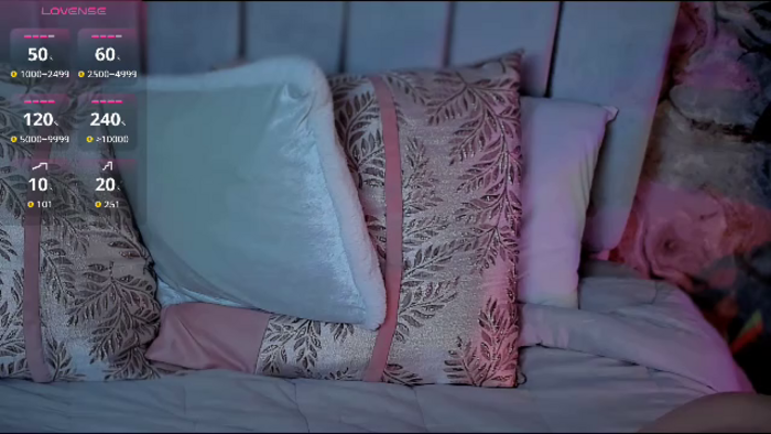 valenthino-king