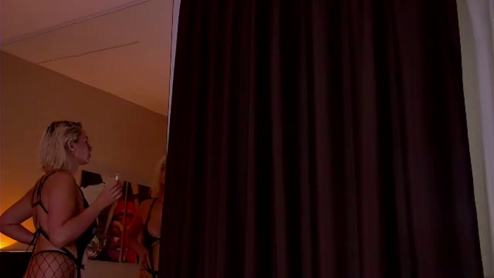 natalia-velour