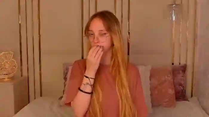 2025/10/02/flirt4free-lina-lewitt-15-53-38