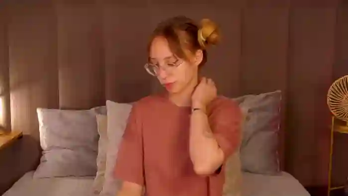 2025/10/02/flirt4free-lina-lewitt-20-44-14