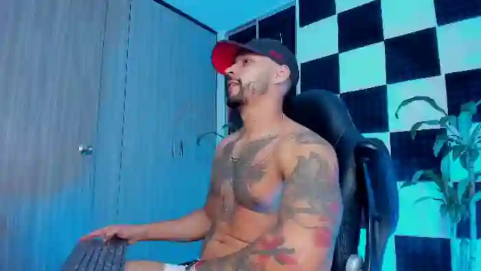 2025/10/05/flirt4free-nikola-hank-04-46-52