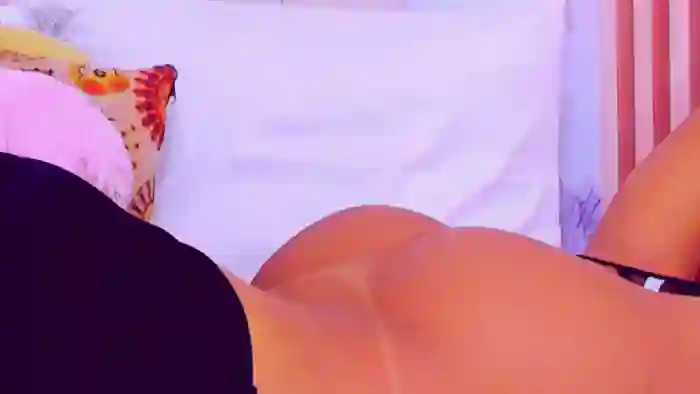 2025/10/07/flirt4free-megan-chester-01-31-33