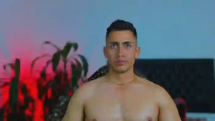 2025/10/07/flirt4free-zach-price-10-03-09