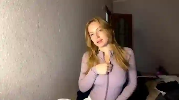 2025/10/08/flirt4free-laurice-larotta-10-15-16