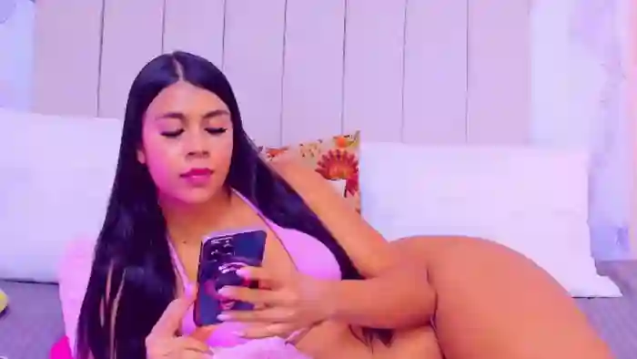 2025/10/08/flirt4free-megan-chester-00-30-16
