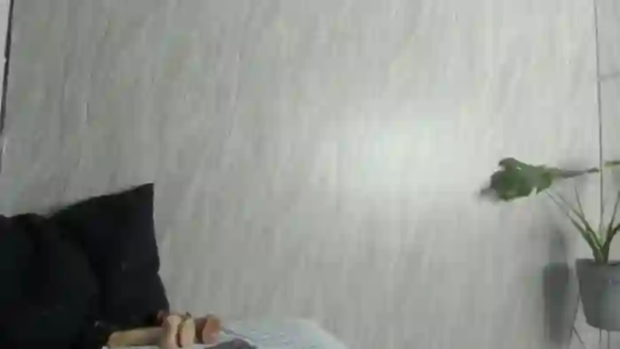 2025/10/08/flirt4free-wanda-snake-05-25-11