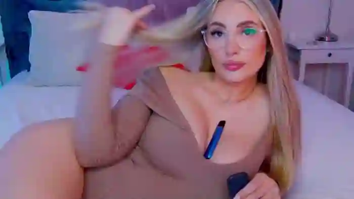 2025/10/09/flirt4free-sasha-elite-01-00-01