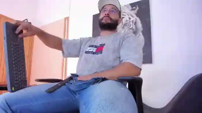 2025/10/10/flirt4free-luke-hoott-11-17-48