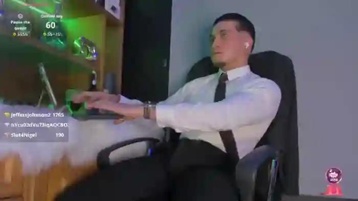 2025/10/10/flirt4free-peter-gonzales-02-46-44