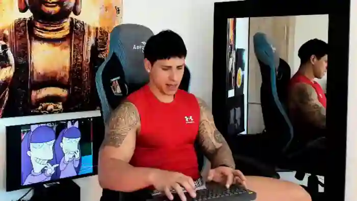 2025/10/10/flirt4free-titan-jones-17-39-23