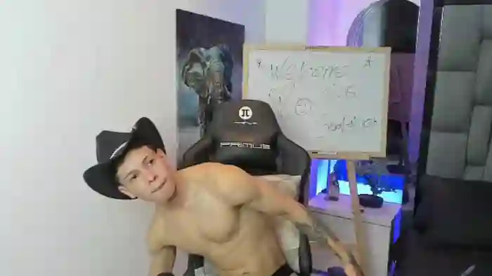 2025/10/10/flirt4free-tony-petrov-06-57-27