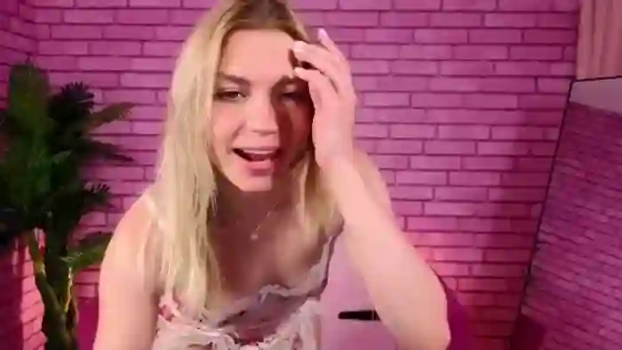 2025/10/12/flirt4free-margo-winsor-06-23-57