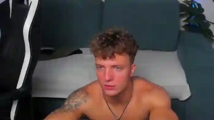 2025/10/12/flirt4free-koby-manning-05-04-04