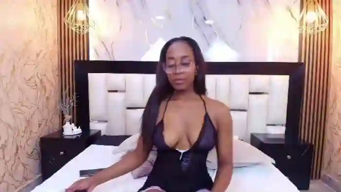 2025/10/13/flirt4free-kelly-swift-03-49-05