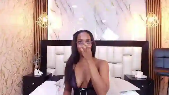 2025/10/13/flirt4free-kelly-swift-08-08-47