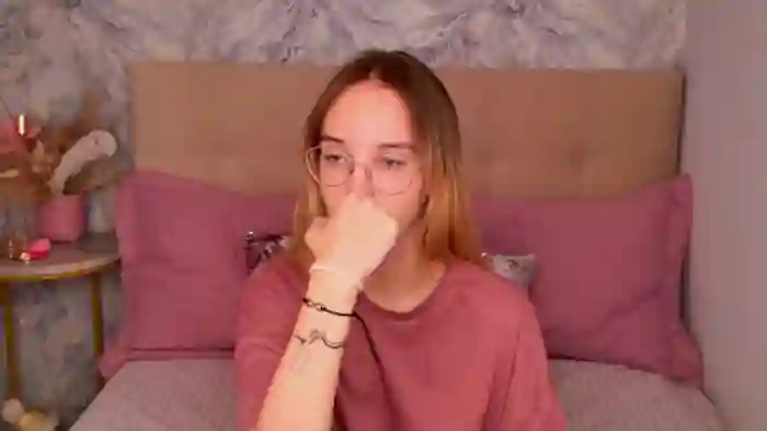 2025/10/13/flirt4free-lina-lewitt-15-33-08