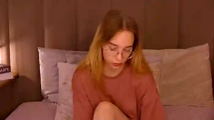 2025/10/13/flirt4free-lina-lewitt-21-31-41