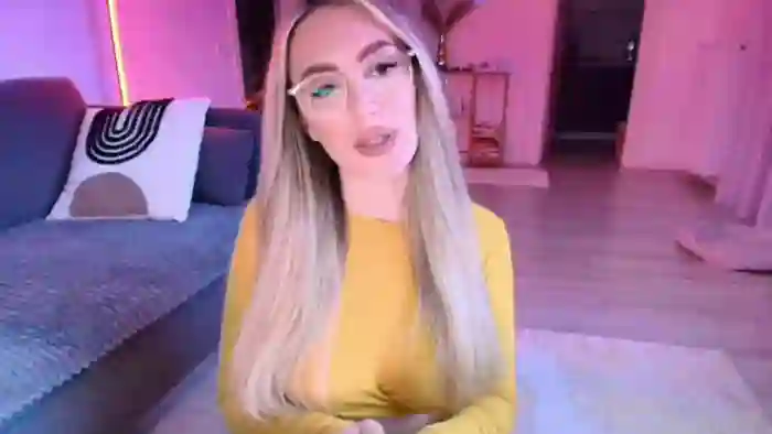 2025/10/13/flirt4free-sasha-elite-22-42-37