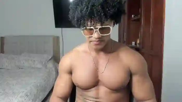 2025/10/13/flirt4free-tyga-fit-02-04-42