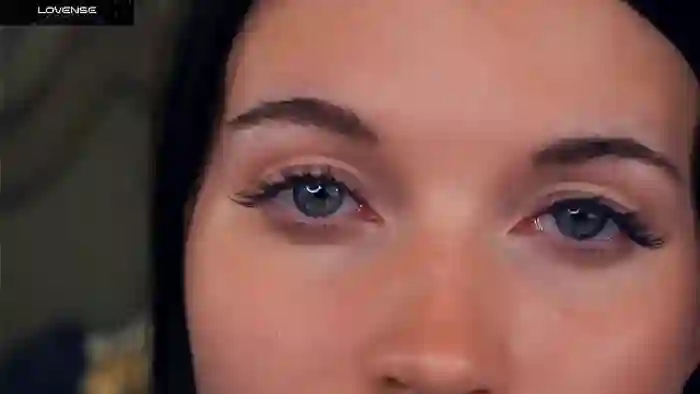 2025/10/14/flirt4free-sophia-ortz-00-28-50