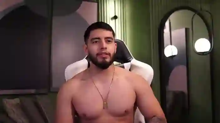 2025/10/14/flirt4free-nick-vans-13-53-12