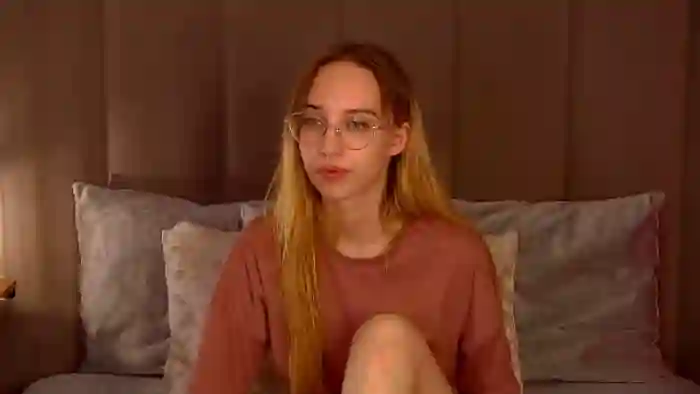 2025/10/15/flirt4free-lina-lewitt-21-21-44