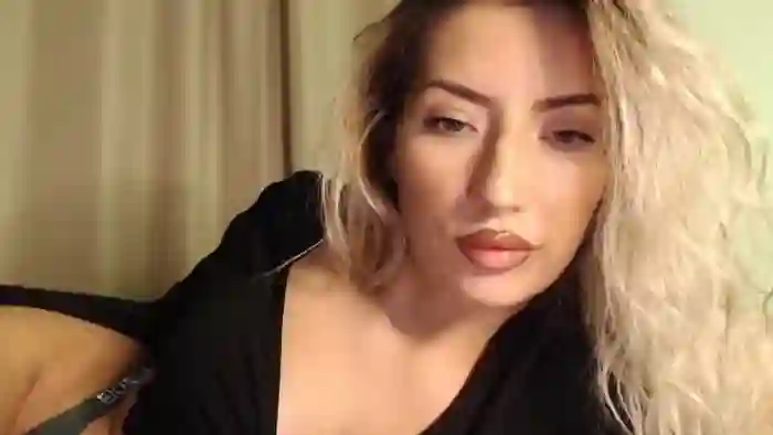 2025/10/15/flirt4free-megan-blaze-22-04-05