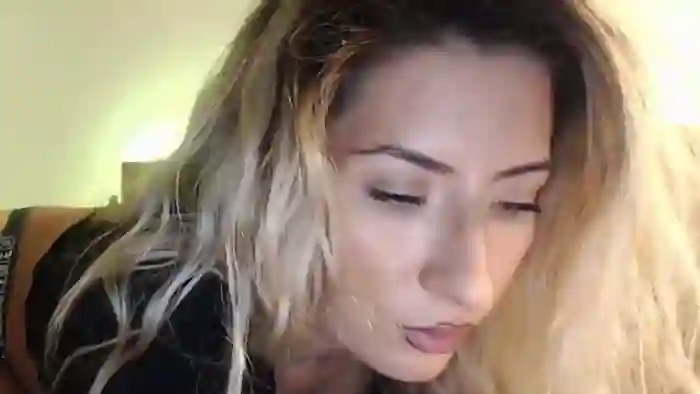 2025/10/15/flirt4free-megan-blaze-23-11-37