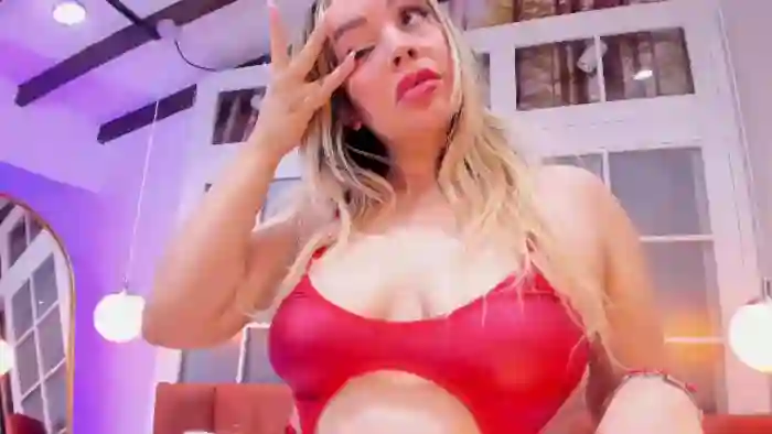 2025/10/15/flirt4free-valerie-lux-15-56-34