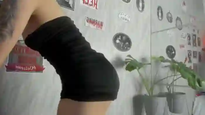 2025/10/15/flirt4free-wanda-snake-10-55-49