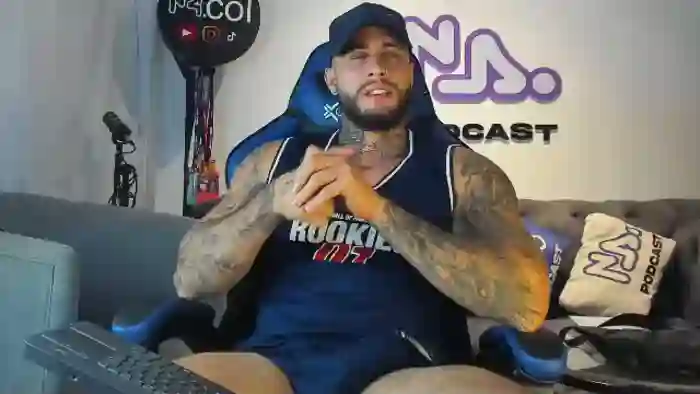 2025/10/15/flirt4free-magic-mak-01-26-41