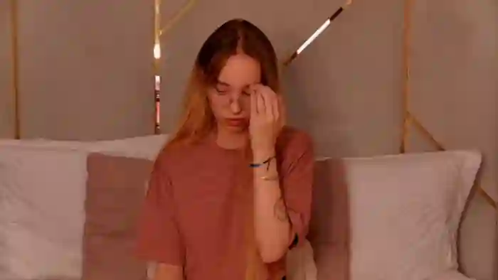 2025/10/16/flirt4free-lina-lewitt-19-07-42