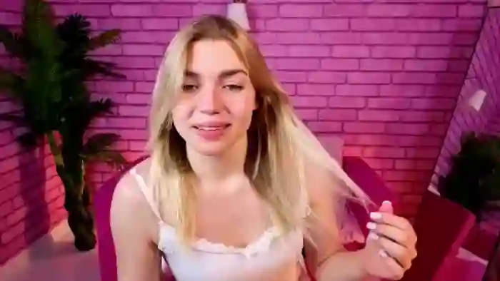 2025/10/16/flirt4free-margo-winsor-04-40-27
