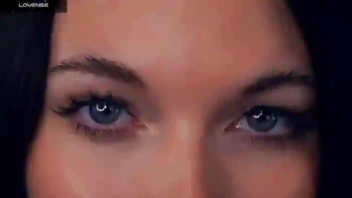 2025/10/16/flirt4free-sophia-ortz-17-28-51