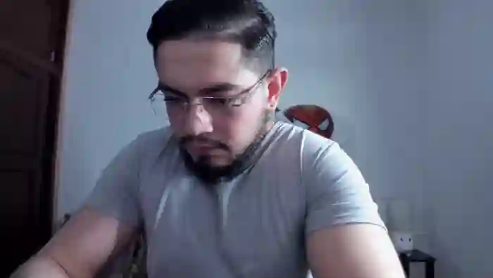 2025/10/16/flirt4free-luigi-white-00-47-05