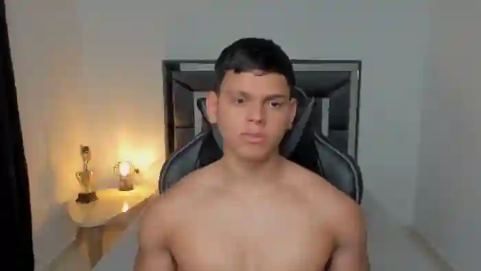 2025/10/16/flirt4free-stefan-lennox-21-25-17